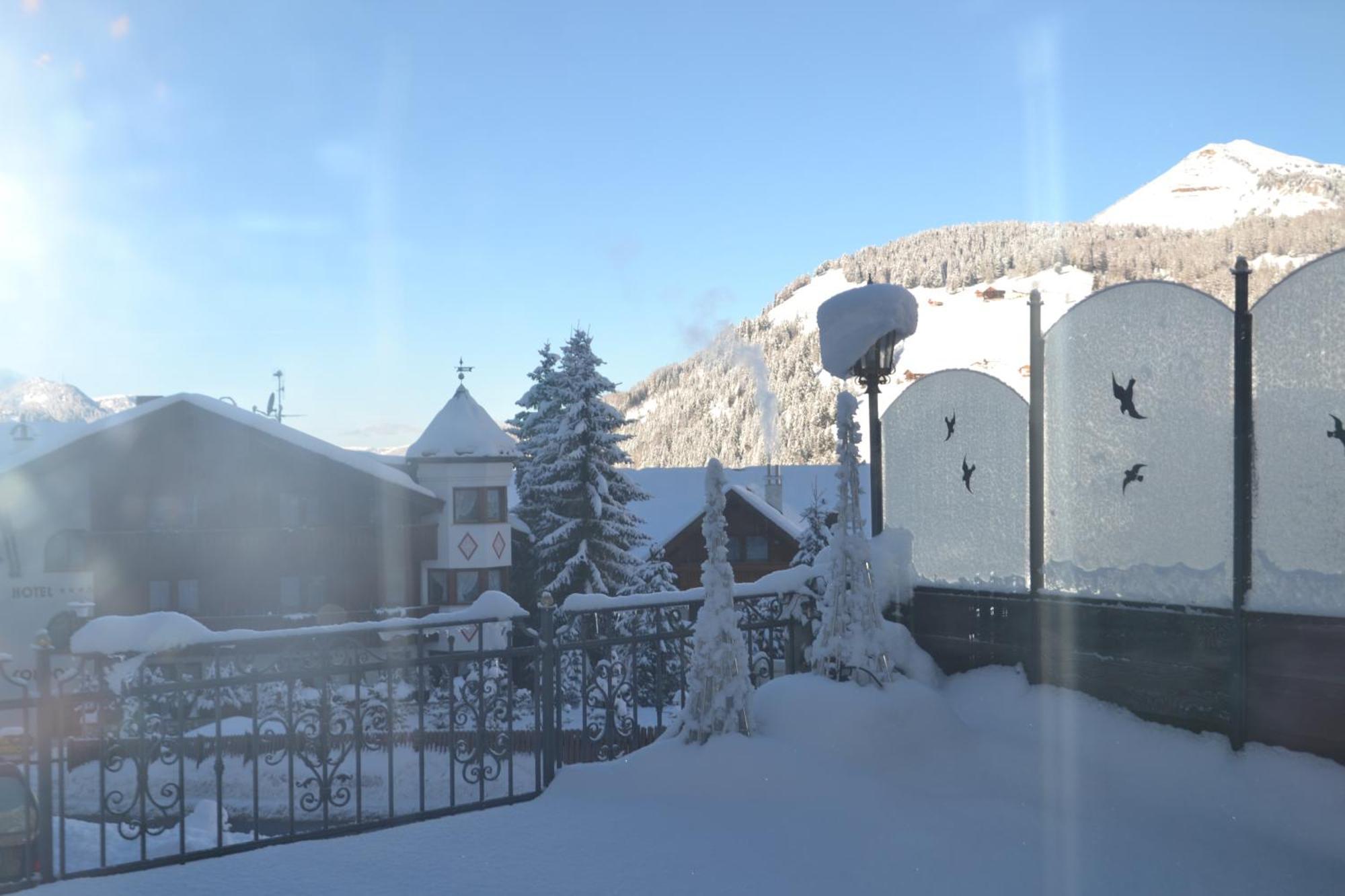 Hotel Scoiattolo Sëlva Buitenkant foto