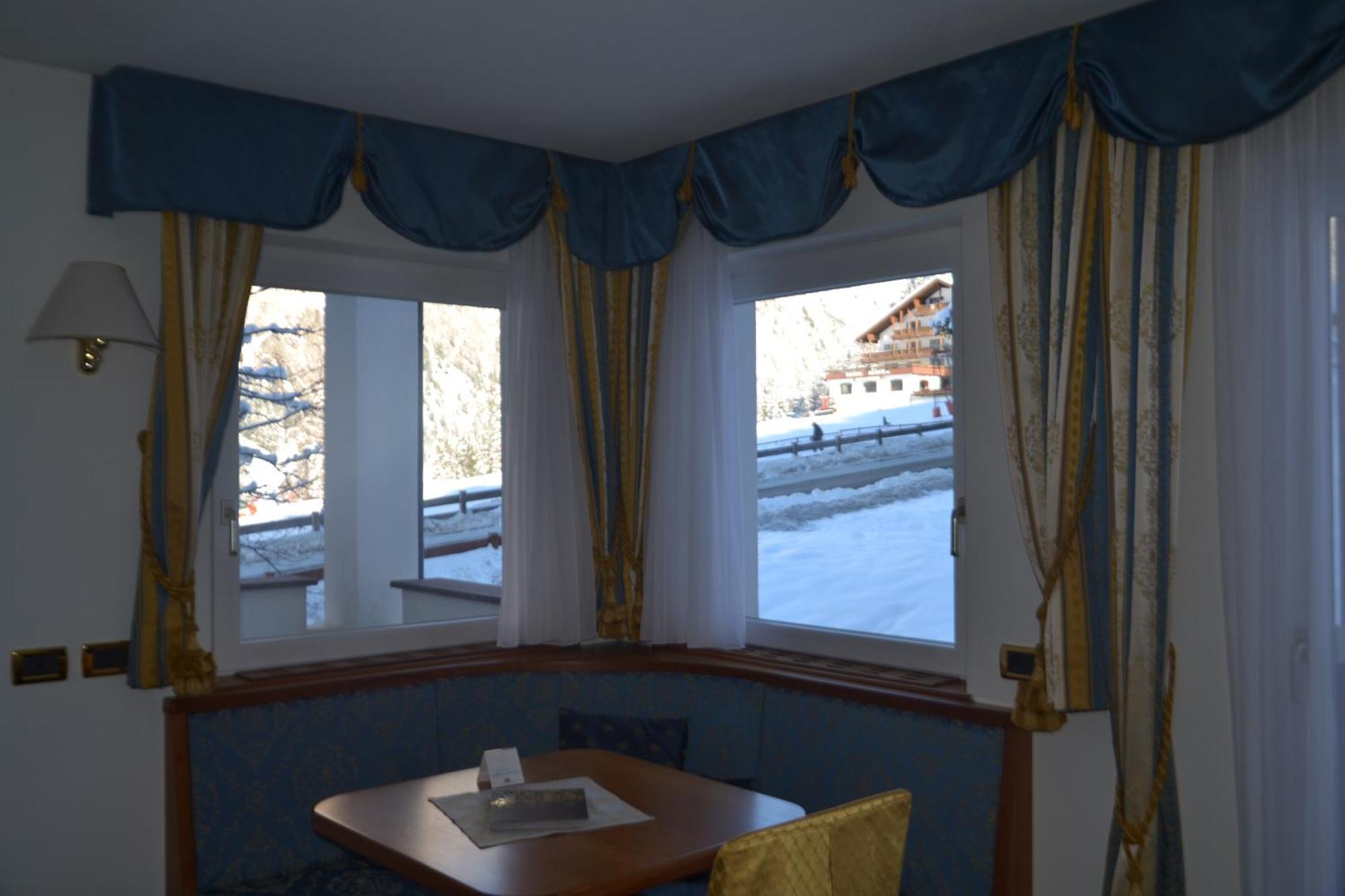 Hotel Scoiattolo Sëlva Buitenkant foto