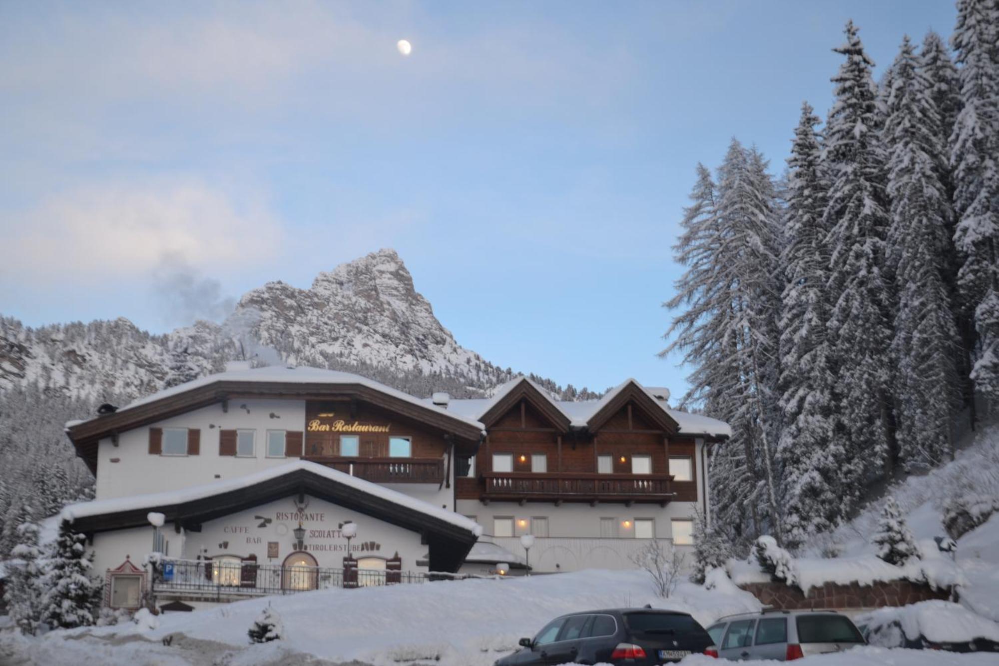 Hotel Scoiattolo Sëlva Buitenkant foto