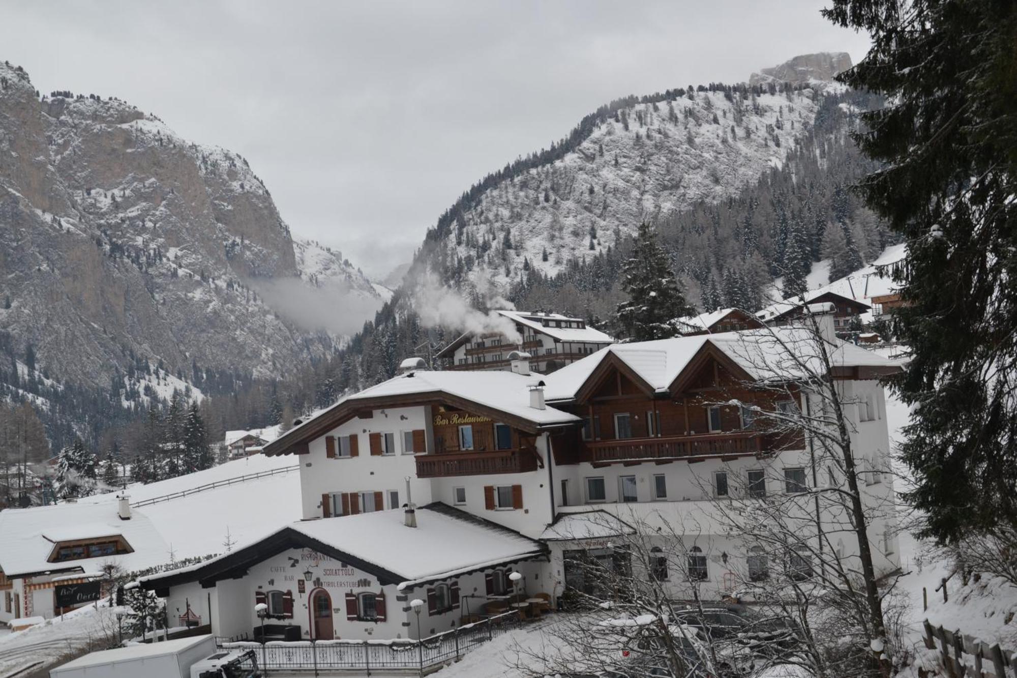 Hotel Scoiattolo Sëlva Buitenkant foto