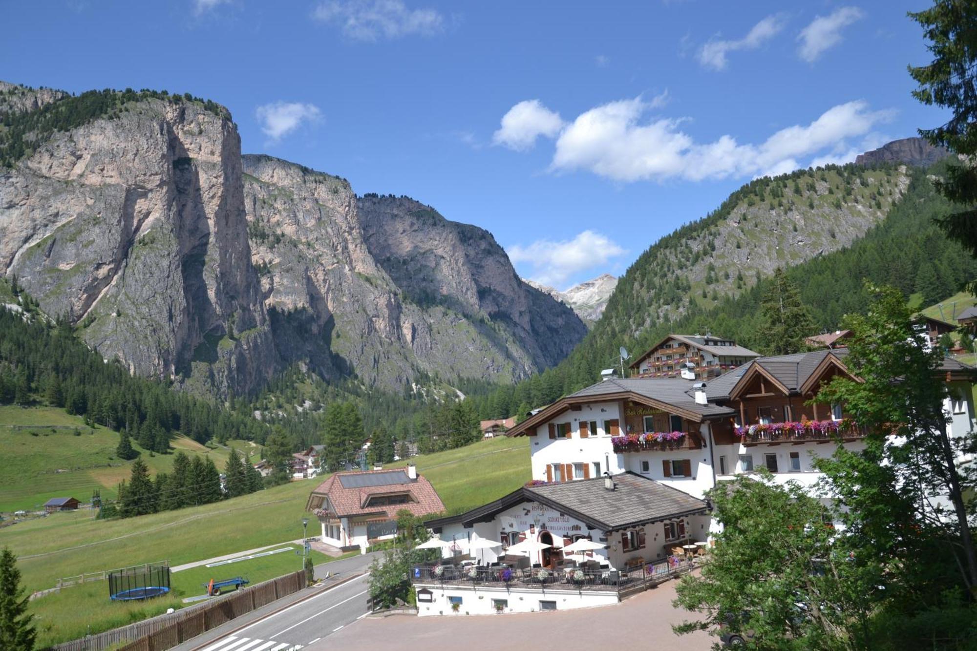 Hotel Scoiattolo Sëlva Buitenkant foto