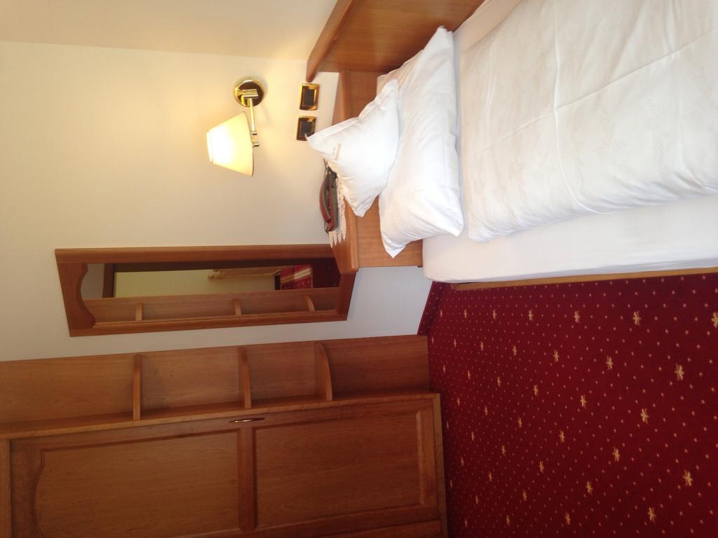 Hotel Scoiattolo Sëlva Buitenkant foto